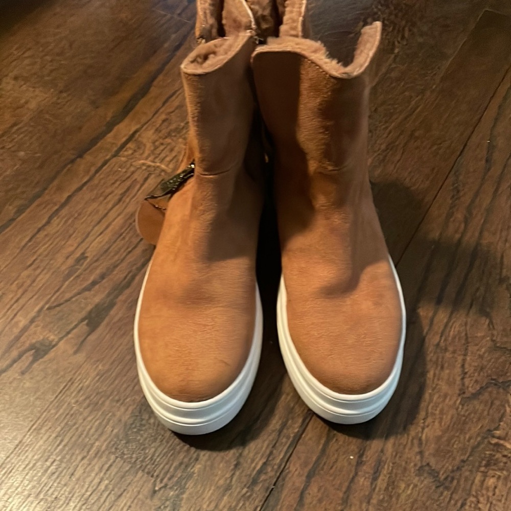 J/Slides women’s suede boots